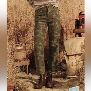 THE GREAT. The Admiral Twill Pants Desert Camo Boho Casual Women’s Size 25